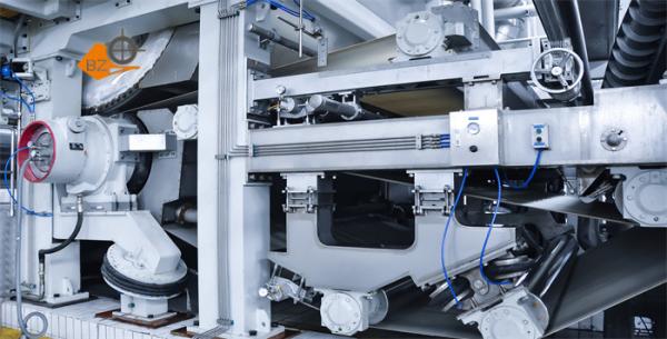 High Speed Paper Napkin Making Machine 5-50T/D Crescent Former