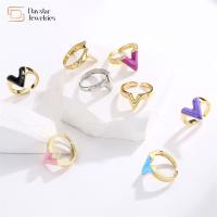 El oro brillante del esmalte 18K plateó la letra Ring Adjustable Open Resizable de V