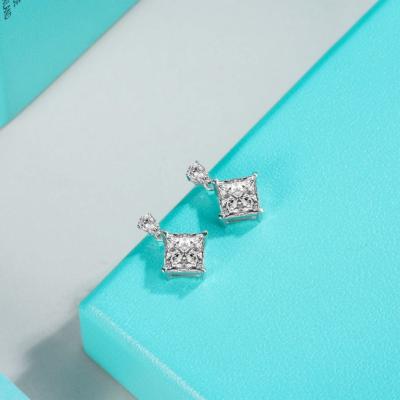Couleur de la princesse coupée 1ct Moissanite bijoux boucles d'oreilles VVS1