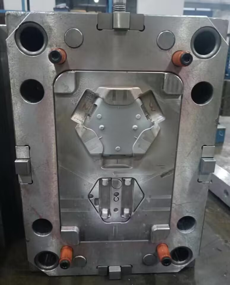 Лазер гравируя поворачивать CNC электроники инжекционного метода литья точности