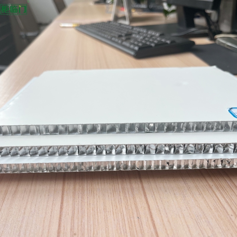 Decorative Aluminium Honeycomb Ceiling Panel Anti Termite Fire Resistance