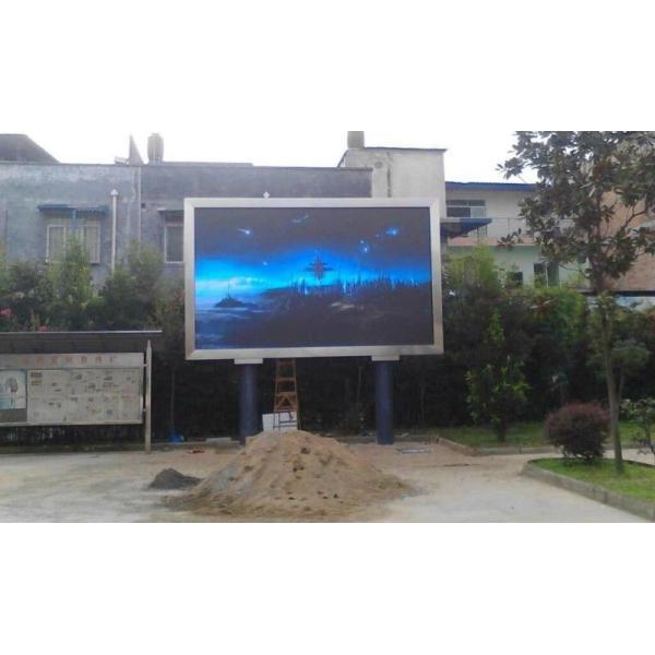 Outdoor Full Color P10 LED Display 10mm Pixel Pitch Full Color 600W Power