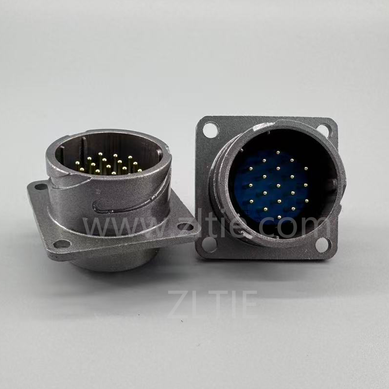 FQ24 Series 19-Pin Square Flange Male Socket