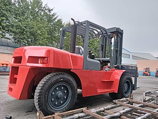 FD100 Diesel Operated Forklift 10000kg ISUZU 6BG1 4m Mast Forklift Counter Balance