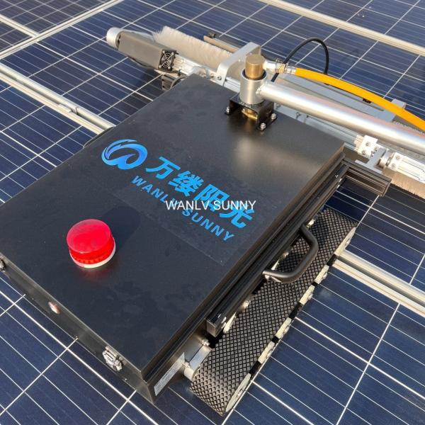 Water Pipe and Battery Equipped Solar Panel Cleaning Robot with 24V Operating Voltage