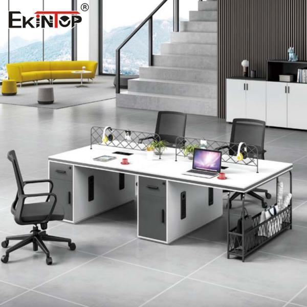Рабочее место человека компьютера 4, обратимая модульная мебель рабочего места