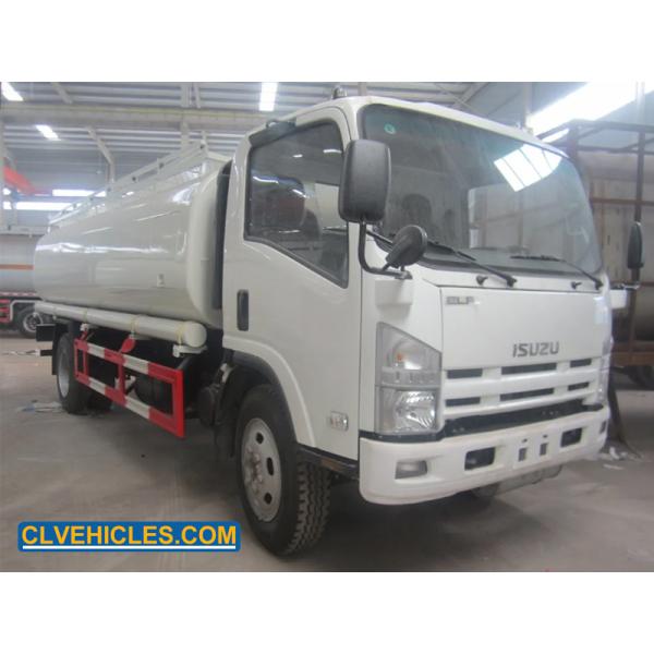 700P 4x2 ISUZU Fuel Tanker Truck 8000L Refueling Oil Tank Truck