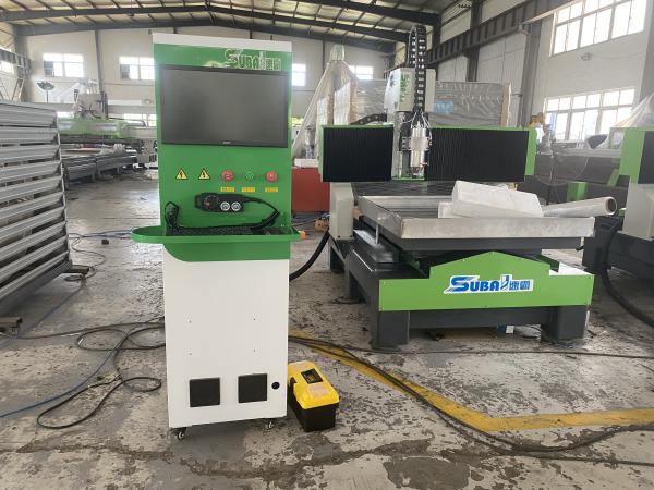 Centro de mecanizado CNC de perfiles industriales de aluminio con sistema de control CNC