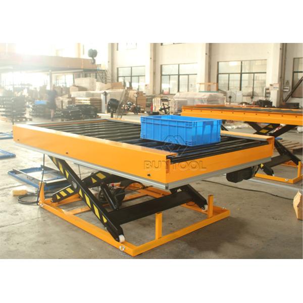 1 tonne transport hydraulique supérieur en bois de chariot à table élévatrice de ciseaux de rouleau en caoutchouc de 2 tonnes