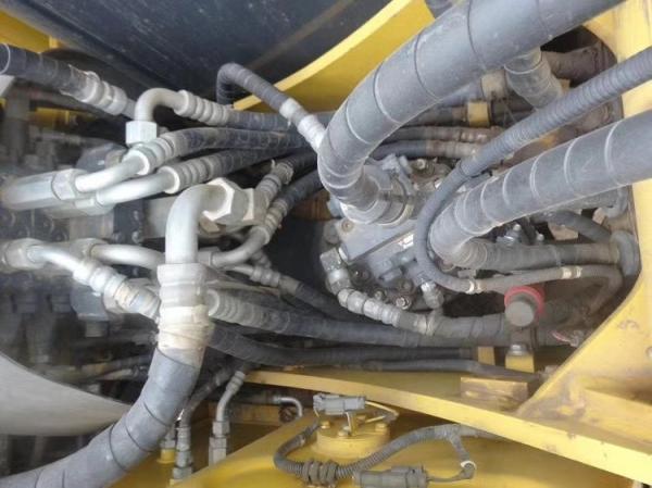                  Used Komatsu PC60-8 Crawler Excavator Secondhand Komatsu 6 Ton MIDI Track Digger             