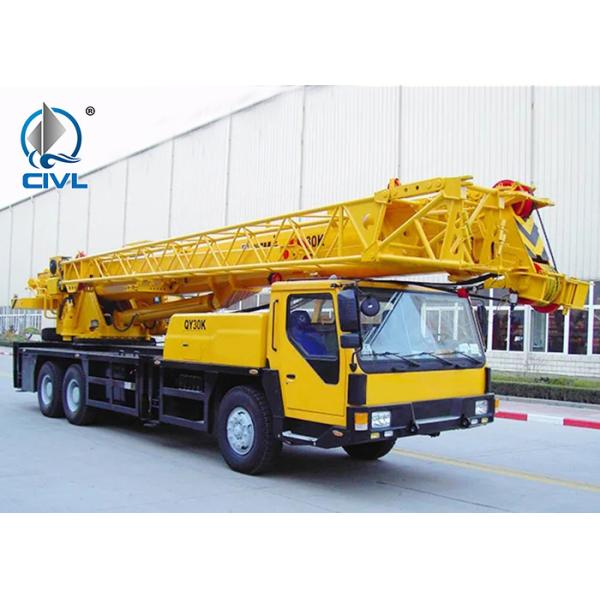 30 Ton Truck Crane 206kw Engine Five Section Octagon Large Rounded Telescopic Boom