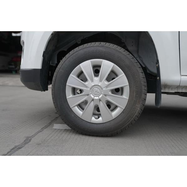 Camión de recogida manual usado 4X2 Conducción 4 ruedas Blanco Económico Mal estado de la carretera