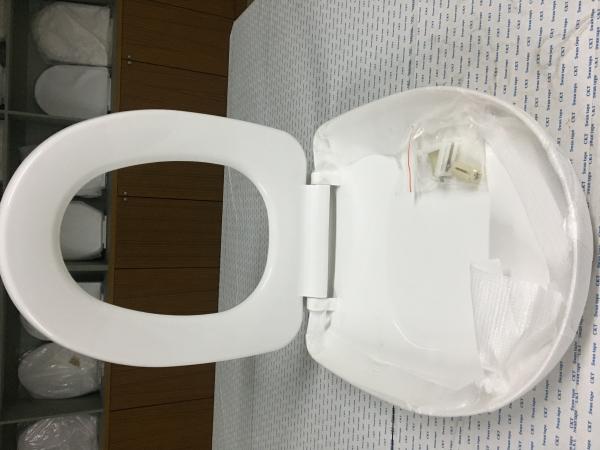 European Colour Plastic Toilet Seat Cover Lid Easy To Clean With Soap And Water