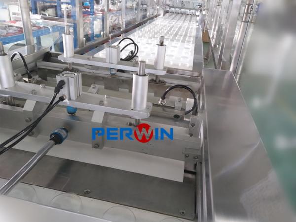 Machine de capsulage remplissante liquide de tube aseptique