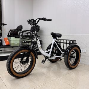Adult 3 Wheel Mobility Scooter Electric Leisure Lightweight With Long Battery