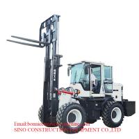 carretilla elevadora diesel de 3T Off Road con el depósito de gasolina 50L