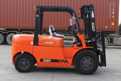 Caminhão de empilhadeira diesel de CPCD50 5 Ton Solid Tire Lock Function