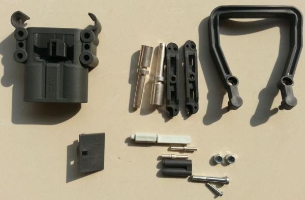 EC320 600V 320A Forklift Battery Parts , Male / Female Forklift Battery Plug Acid Proof