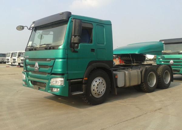 O caminhão RHD 6X4 10 do trator de SINOTRUK HOWO roda Euro2 371HP ZZ4257S3241W
