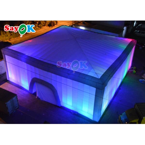 Шатры крупного плана воздуха ночного клуба партии события раздувных взрослых шатра куба на открытом воздухе