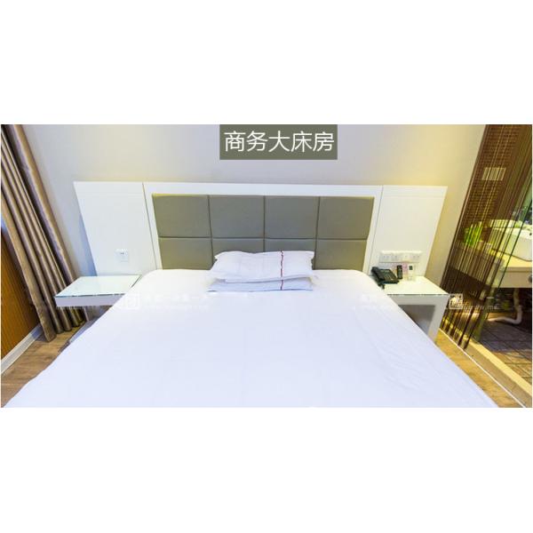 Custom Made Hotel Bedroom Furniture Sets / Commercial Hotel Furniture