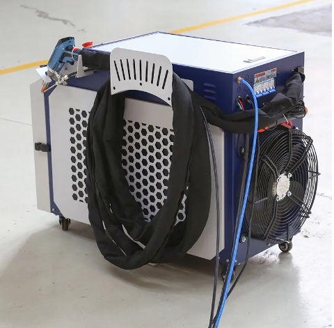 3000 Вт лазерная сварочная машина с водой для металла