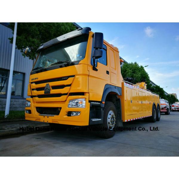 HOWO 50 Ton Heavy Duty Rotator Wreckers Tow Truck With 360 Degree Rotation
