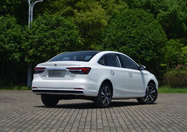 Veículos elétricos 2024 Sedan Rising Automotive ER6 Veículo elétrico de nova energia 520KM EV Carro