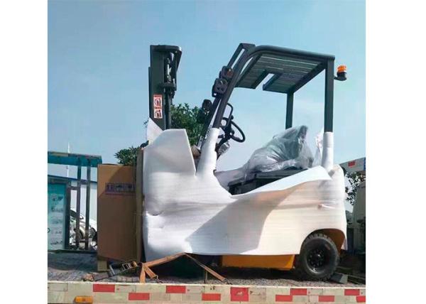 Four Wheels 3ton Electric Warehouse Forklift Trucks With 3m Lift Height