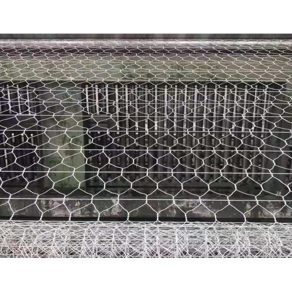 Горячая ячеистая сеть 4mm погружения 2mm шестиугольная гальванизировала шестиугольное плетение провода