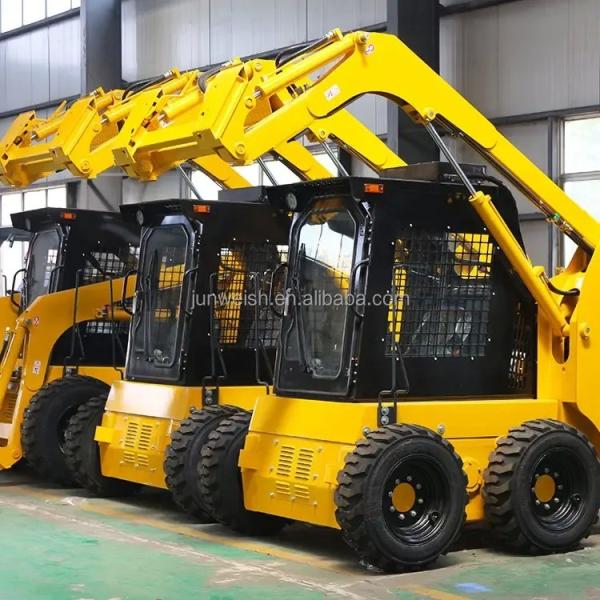 75 KW Hydrostatic Four-wheel Skid Steer Loader with Trencher/Concrete Mixer/Pallet Fork