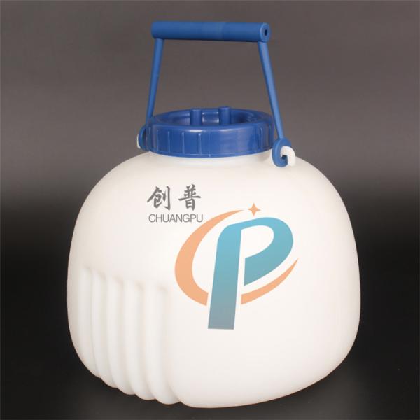 PE 8L Milk Quarter Milking Parlor Accessories For Improved Milking Process