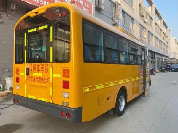 Primary School Students' Ideal Transportation Used School Bus with Manual Transmission