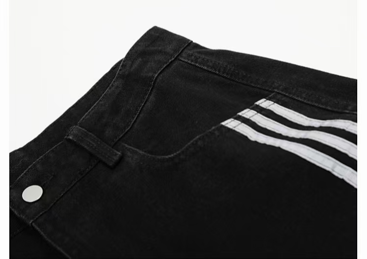 Breathable Classic Denim Jeans Made with Cotton Fabric Targeted at Apparel Buyers and Clothing Brands Needing Stylish Denim