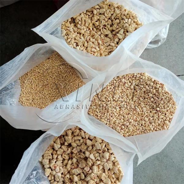 4.5 Mohs Powdered Corn Cob 3m-5mm 5mm-8mm For Dogs Pigs And Fish