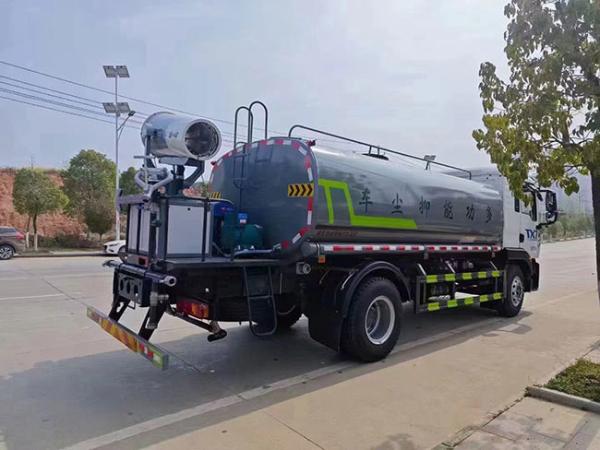 HOWO Original Right Hand Drive 15ton Water Carrier Truck Sale Sprinkling Water Tanker Truck