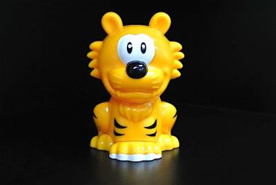 An Yellow Tiger Animal Pencil Sharpener , Toy Pencil Sharpener For School