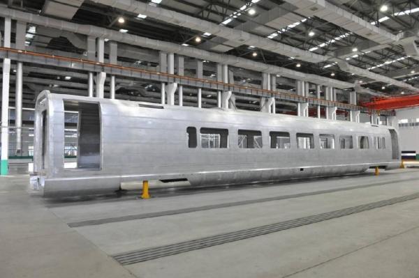 10000 perfis de alumínio da extrusão da imprensa para a fabricação do ônibus e do automóvel