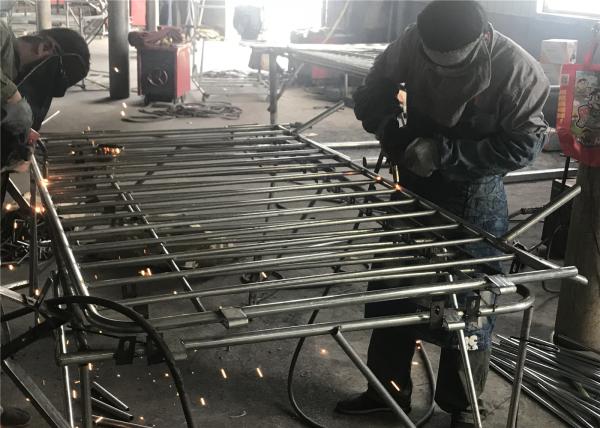 32mm wall thickness 1.00mm Crowd Control Barriers For United Kingdom Market Pre-galvanized