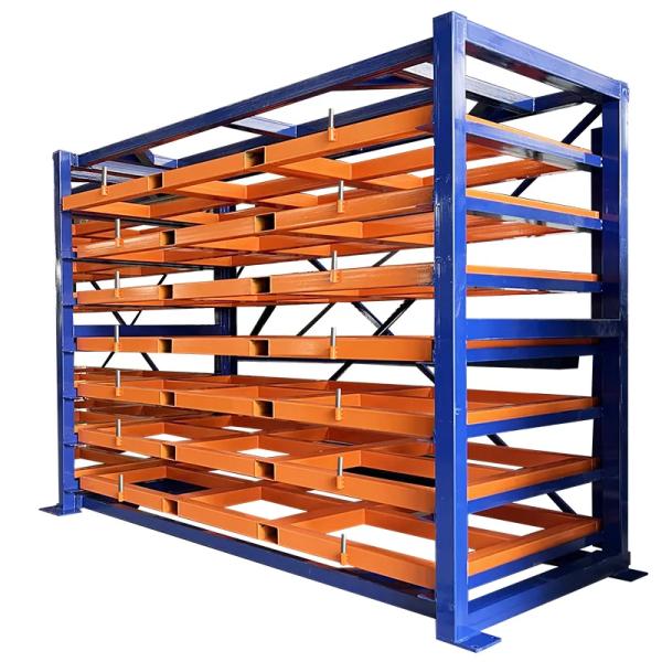 Systèmes de rayonnages à cantilever à profil long avec bras surplombant