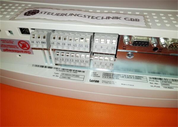 Lenze Evs9324-Cpv003 Frequency Inverter 9300 Series 480 VAC 3.0kw 4Hp