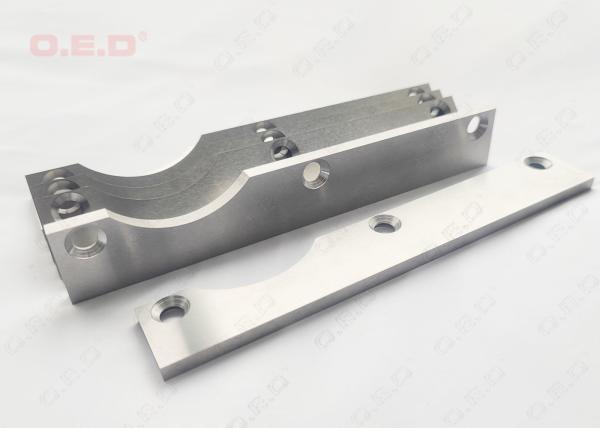 R102 YL10.2 Tungsten Carbide Wear Plate With M8 Bolt Holes Length 197mm