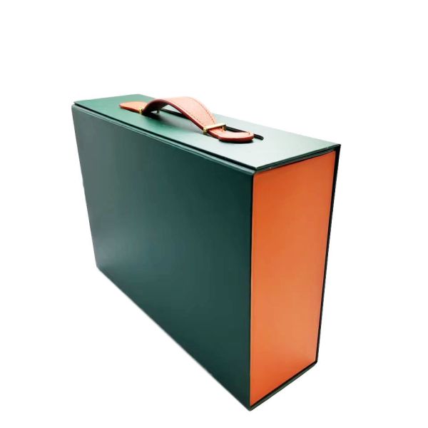 Customized Hard Magnetic Luxury Gift Packaging Box for Gift Boxes with Color Printed PU Handle