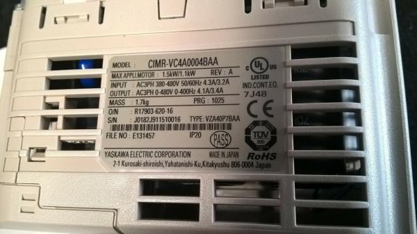 A MOVIMENTAÇÃO do INVERSOR de Yaskawa CIMR-VC4A0004BAA, ENTROU 4.3/3.2AMP, 380-480V, 50/60HZ, SAÍDA 4.1/3.4AMP, 1.5/1.1KW.