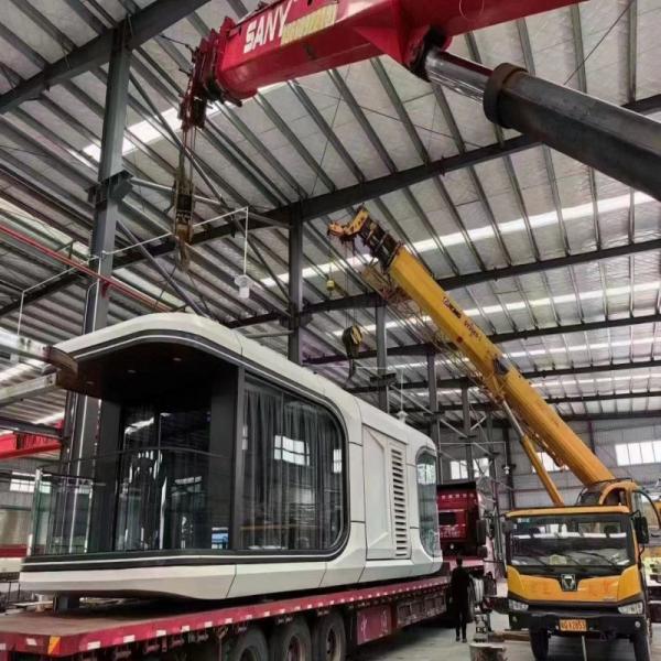 Capsule Prefab House Steel Structure Modular Container Home Customized Color