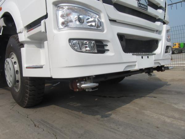 Euro 2 SINOTRUK 6x4 Petrol Tanker Truck , 290hp International Tanker Truck