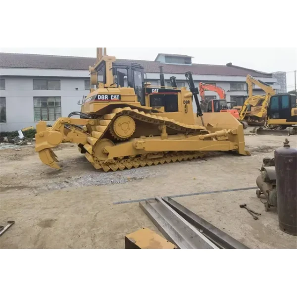 Used CATERPILLAR D8R Bulldozer/Dozer Cat with Cummins Engine in Good Condition