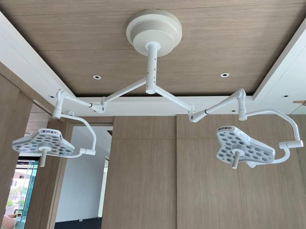 Medical Led Shadowless Operating Lamp 300mm Head 24PCS Surgical Theatre Light