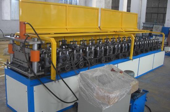 4KW e tampão Rollformer/metal de Ridge de 14 estações que forma máquinas