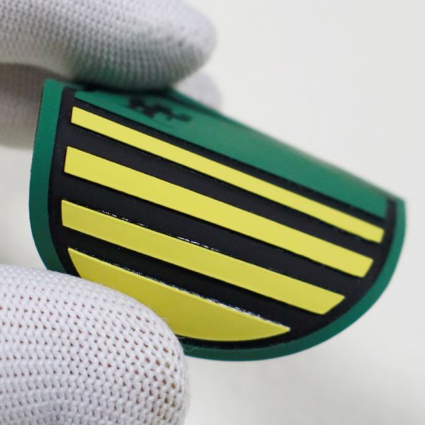 Custom Silicone Screen Printed Label Waterproof Durable Logo Tag for Sportswear & Uniforms